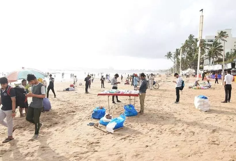 בית מלון כפרי Kings International Juhu