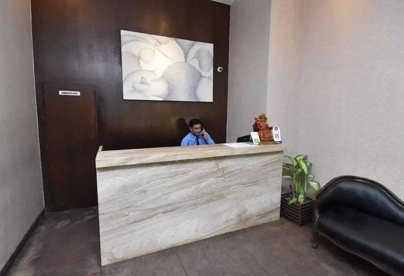 בית מלון כפרי Kings International Juhu