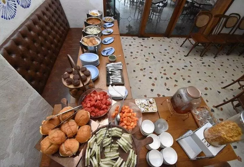 בית מלון כפרי Kings International Juhu