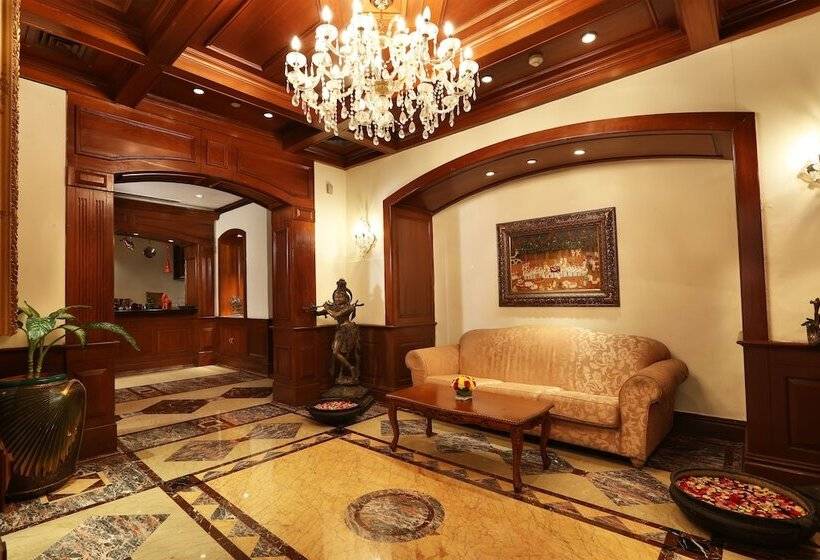 Отель Le Royal Méridien Chennai
