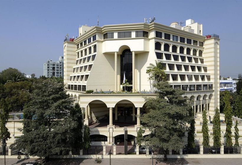 בית מלון כפרי Sun-n-Sand Pune