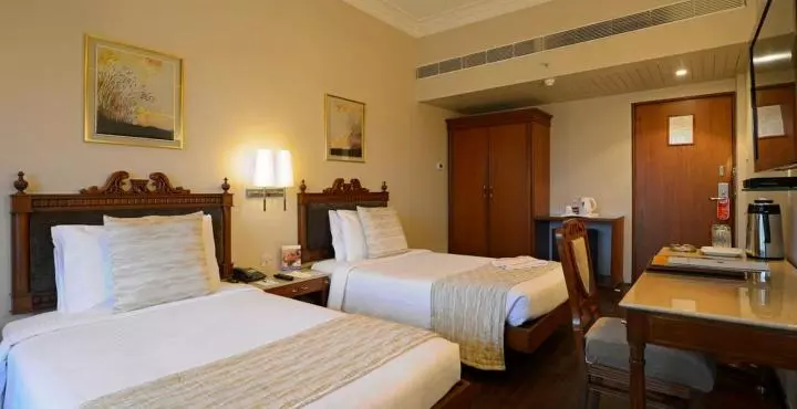 ホテル Sun-n-Sand Pune