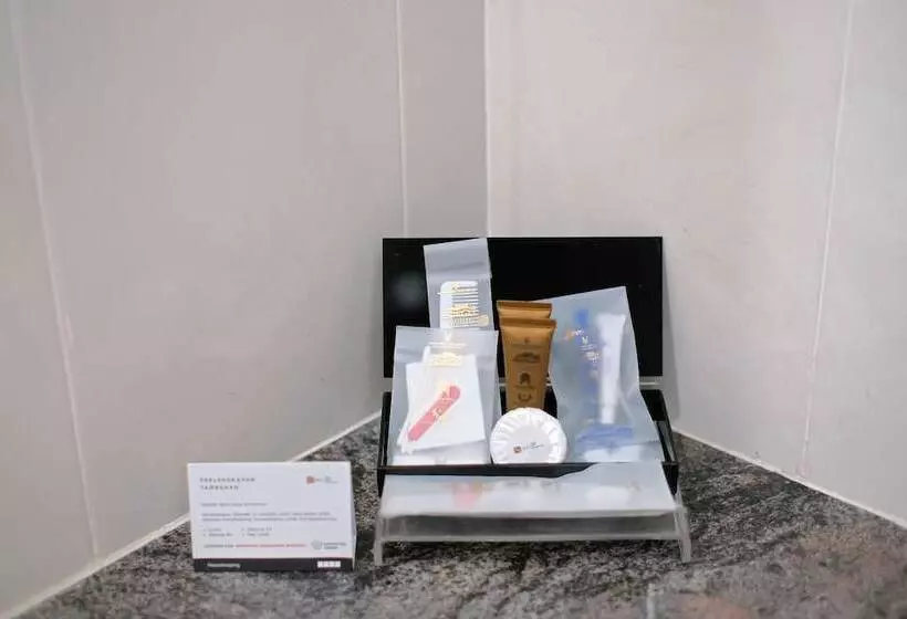 هتل Sunlake Waterfront Resort & Convention