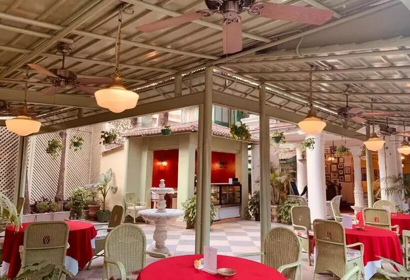 호텔 The Elgin Fairlawn Kolkata