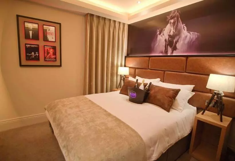 호텔 The Residence