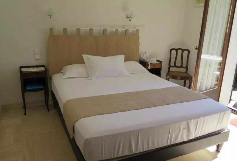 هتل Hôtel Cap Soleil