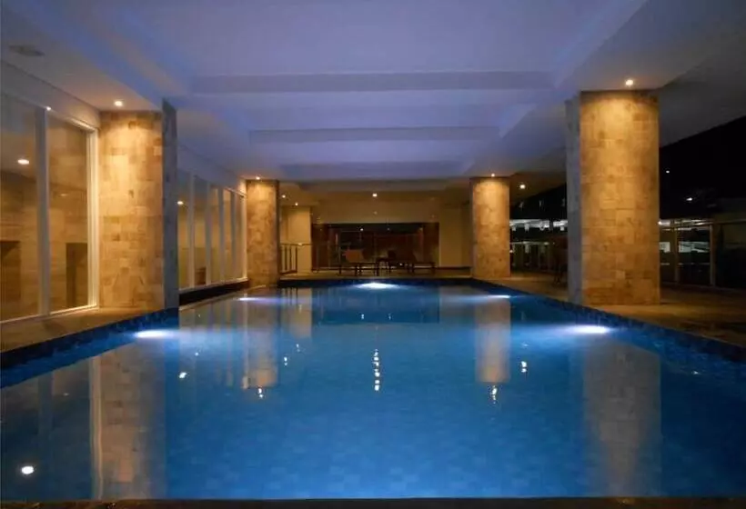 Otel Primebiz  Tegal