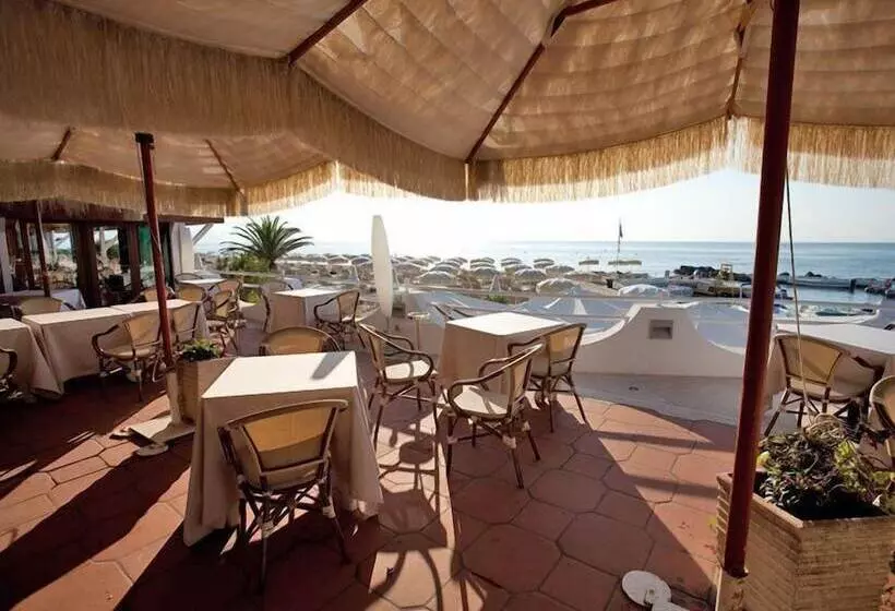 ホテル Circeo Park