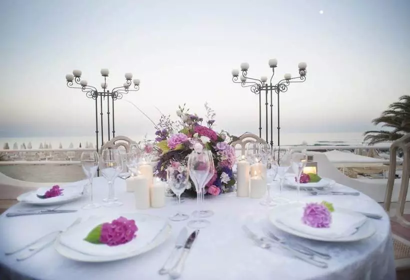 ホテル Circeo Park