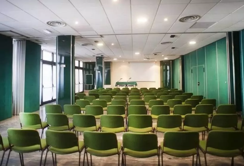 ホテル Circeo Park