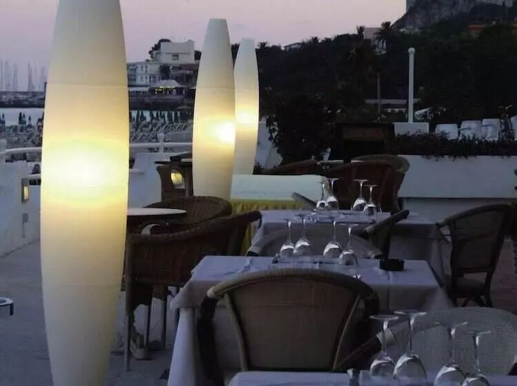 ホテル Circeo Park