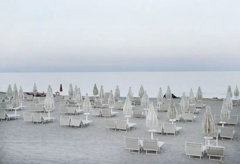 ホテル Circeo Park