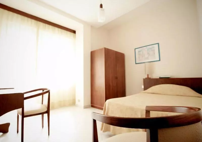 בית מלון כפרי Continental