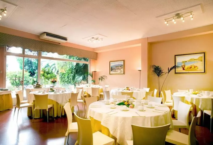 בית מלון כפרי Continental