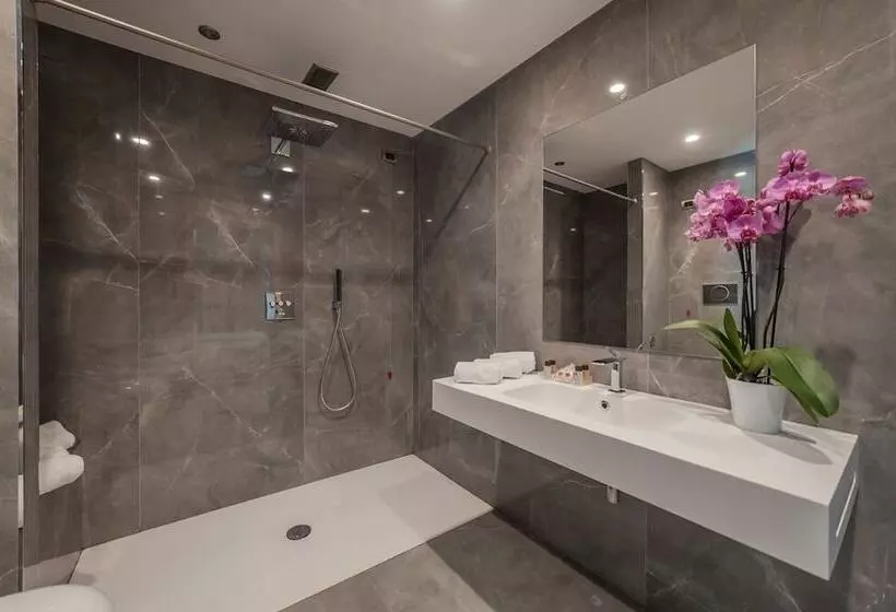 בית מלון כפרי Continental