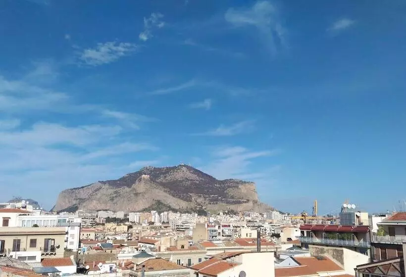 هتل Ibis Styles Palermo Cristal