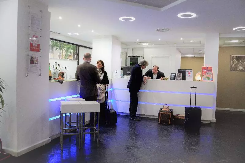 هتل Ibis Styles Palermo Cristal