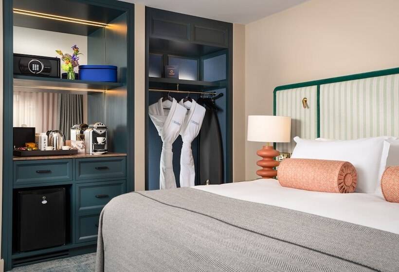 בית מלון כפרי The Green