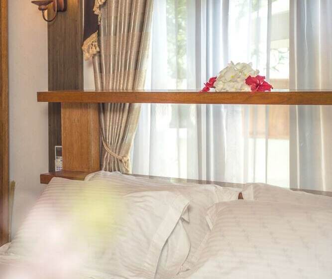 هتل Tropical Biosphere