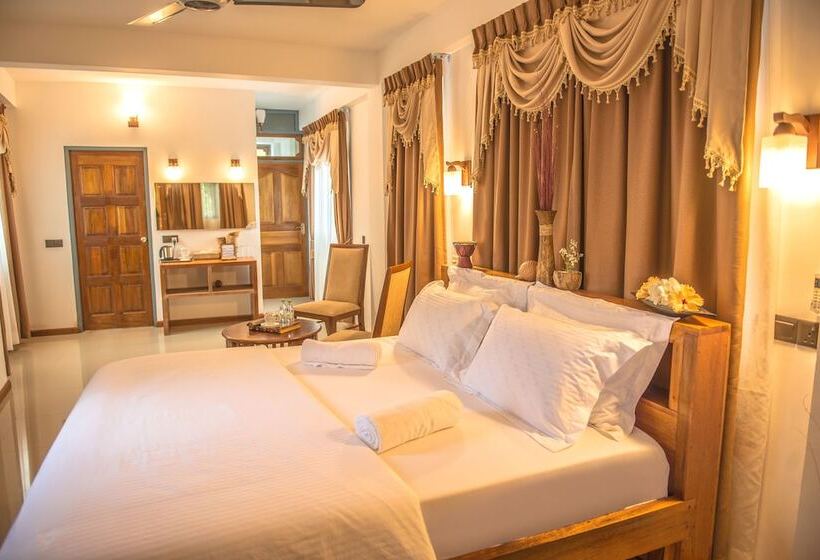 هتل Tropical Biosphere