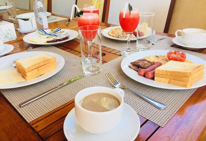 هتل Tropical Biosphere