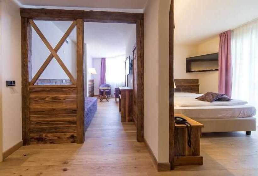فندق Alpholiday Dolomiti Wellness & Family