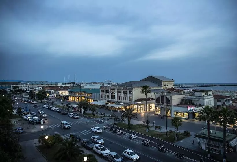 酒店 Plaza E De Russie  Relais & Chateaux