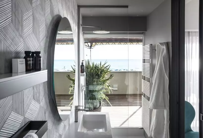 酒店 Plaza E De Russie  Relais & Chateaux