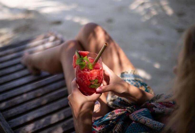 پانسیون Dhiffushi Inn