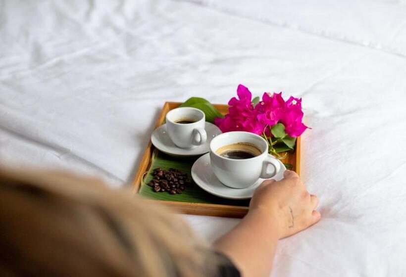 پانسیون Dhiffushi Inn