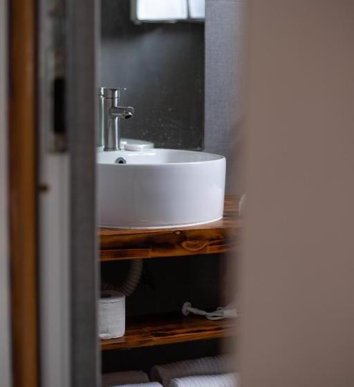 پانسیون Dhiffushi Inn