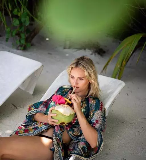 پانسیون Dhiffushi Inn