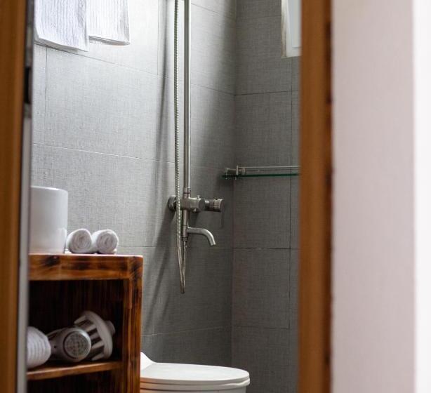 پانسیون Dhiffushi Inn