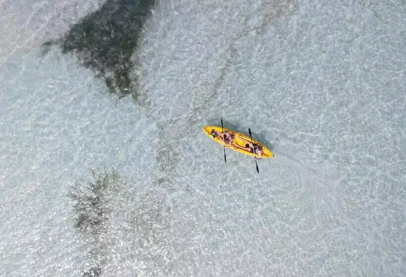 پانسیون Dhiffushi Inn