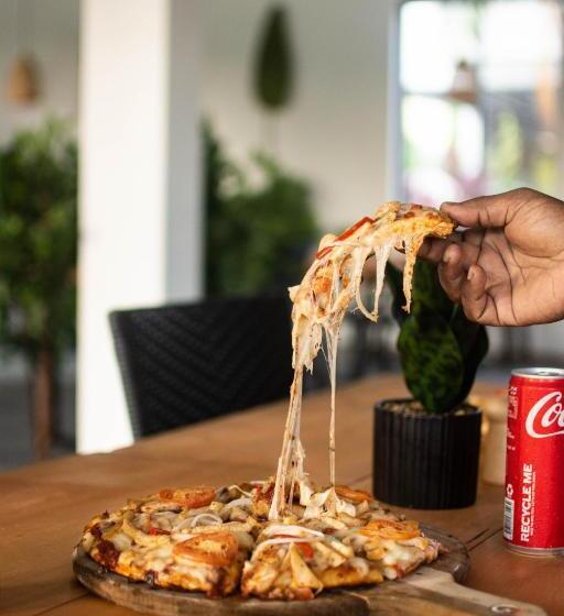 پانسیون Dhiffushi Inn