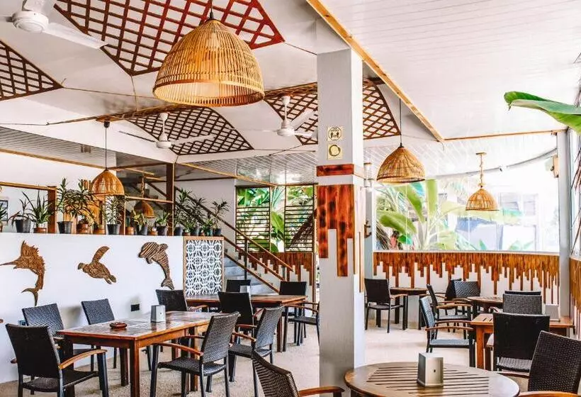 پانسیون Dhiffushi Inn