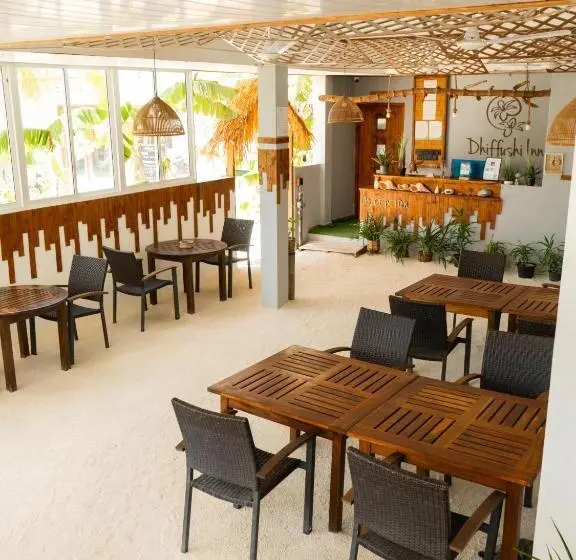 پانسیون Dhiffushi Inn