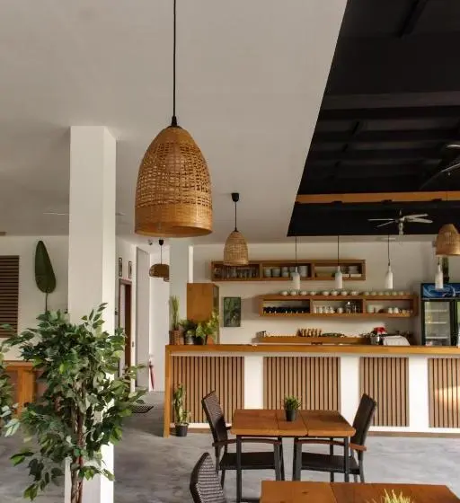 پانسیون Dhiffushi Inn