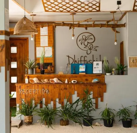 پانسیون Dhiffushi Inn