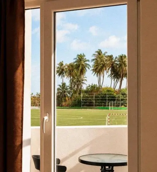پانسیون Dhiffushi Inn
