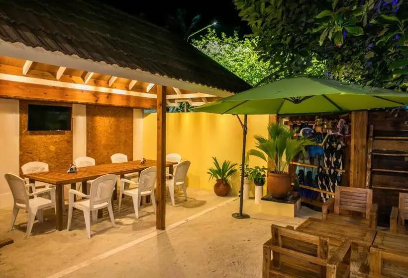 پانسیون Holiday Garden Rasdhoo