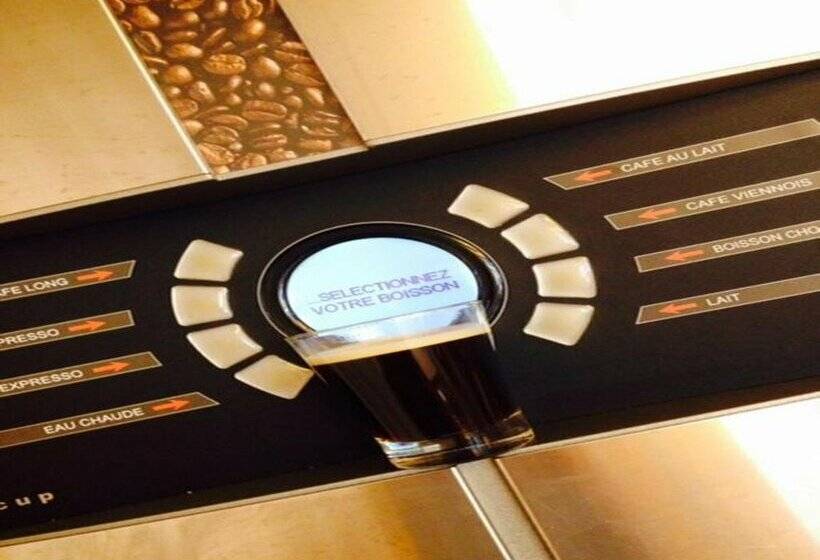 בית מלון כפרי First Inn