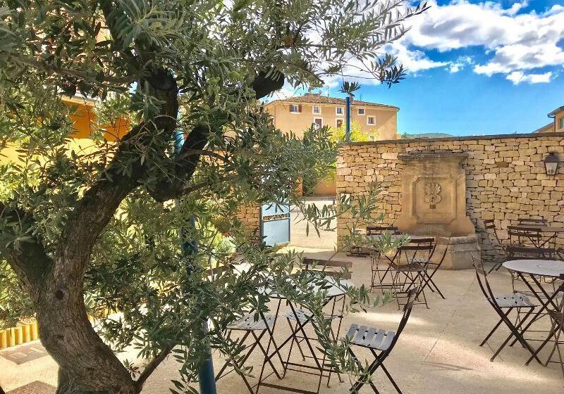 בית מלון כפרי First Inn