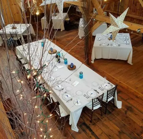 Hotelli Highland Lake Inn