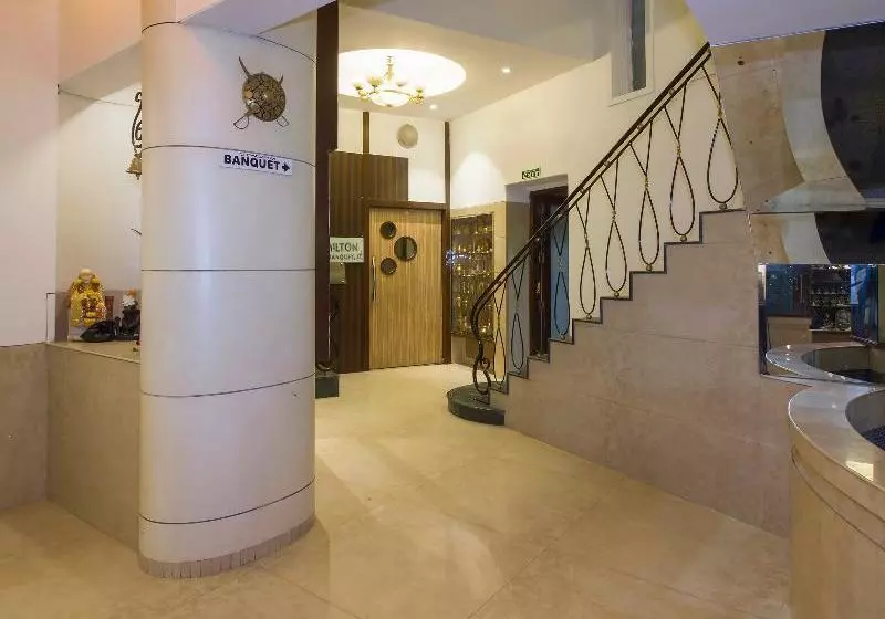 Hotelli Panchratna By Oyo Rooms