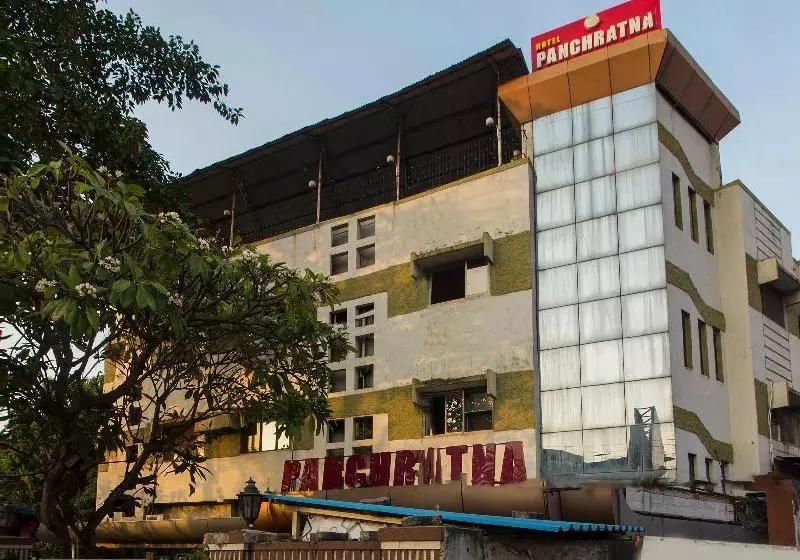 Hotelli Panchratna By Oyo Rooms