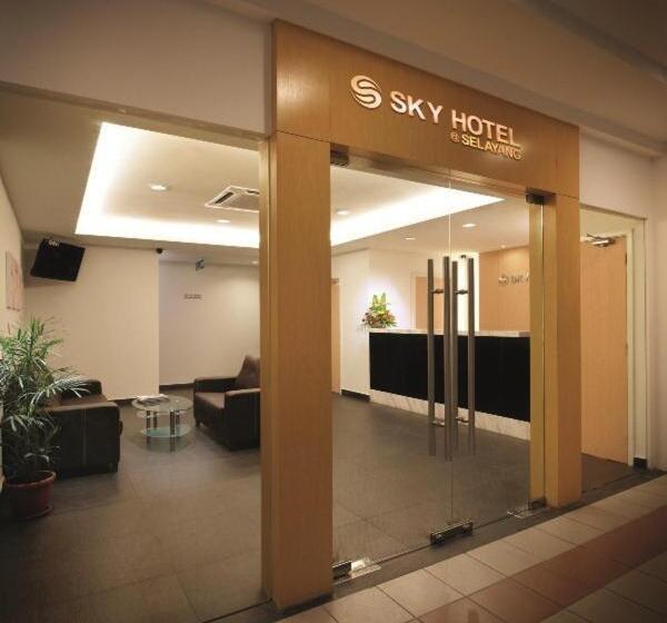 Sky Hotel Selayang