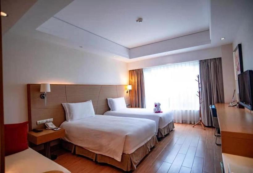 בית מלון כפרי Ocean View Resort Yalong Bay