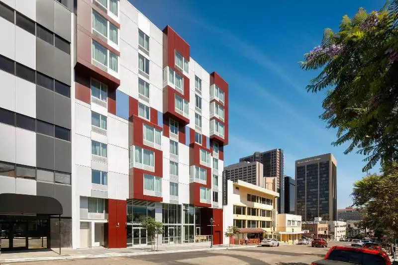 هتل Towneplace Suites By Marriott San Diego Downtown