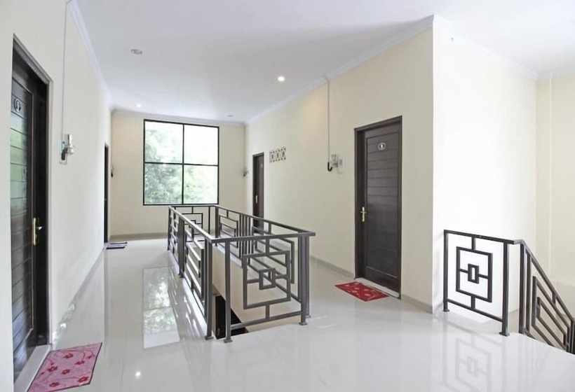 펜션 Greenhouse Exclusive Tegalwaras